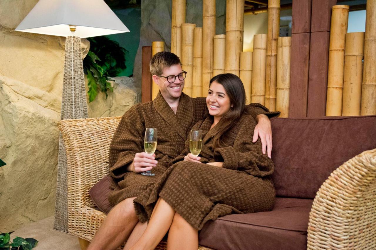 Tlh Carlton Hotel And Spa - Tlh Leisure And Entertainment Resort Torquay Buitenkant foto