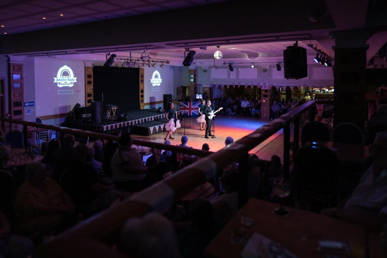 Tlh Carlton Hotel And Spa - Tlh Leisure And Entertainment Resort Torquay Buitenkant foto