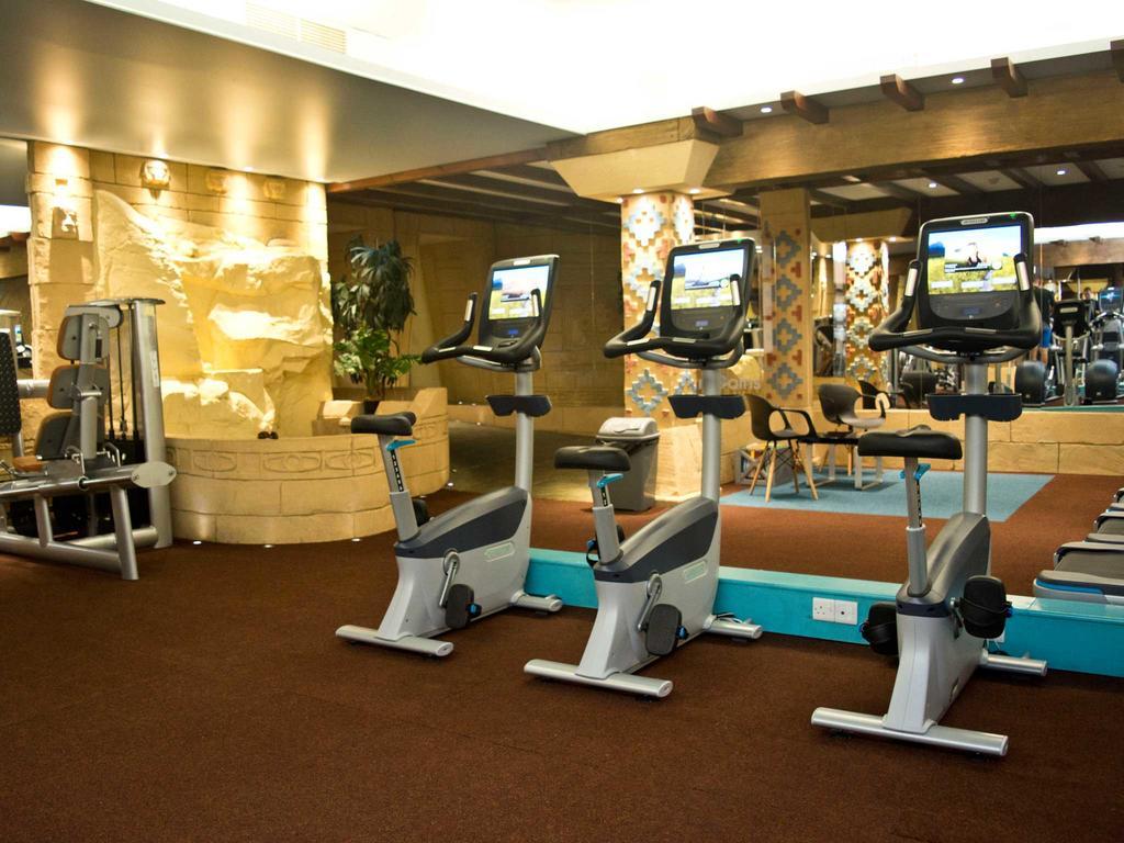 Tlh Carlton Hotel And Spa - Tlh Leisure And Entertainment Resort Torquay Buitenkant foto