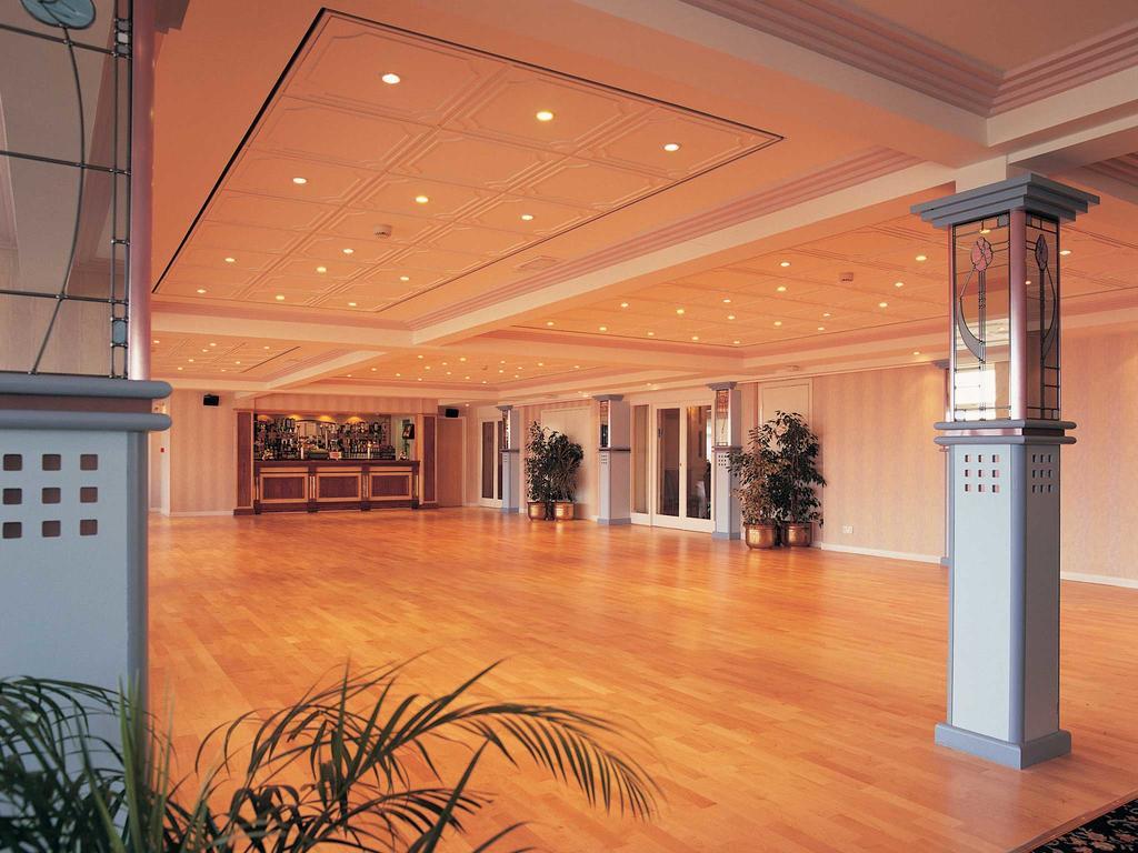 Tlh Carlton Hotel And Spa - Tlh Leisure And Entertainment Resort Torquay Buitenkant foto