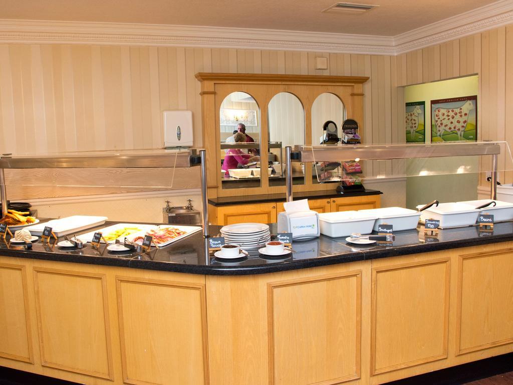 Tlh Carlton Hotel And Spa - Tlh Leisure And Entertainment Resort Torquay Buitenkant foto